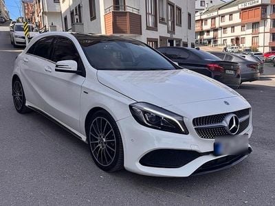 Usata Mercedes A180 AMG 136 CV (100 kW) 2018 Bianco Utilitaria