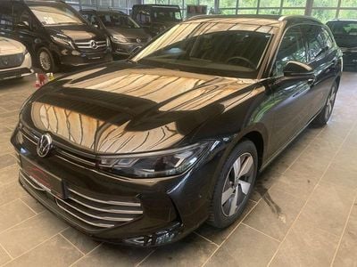 Gebraucht VW Passat 150 PS (110 kW) 2024 Schwarz Kombi