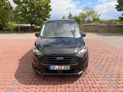 Używany Ford Transit Connect Sport 101 KM (74 kW) 2023 Czarny Minivan