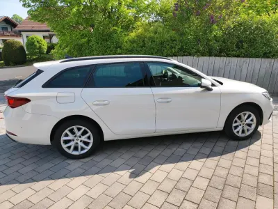 Gebraucht Seat Leon 150 PS (110 kW) 2021 Weiß Kombi