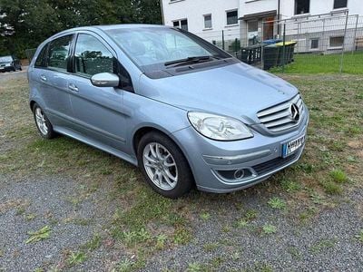 Mercedes B200