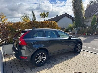 Gebraucht Volvo XC60 Pro 163 PS (119 kW) 2013 Grau SUV