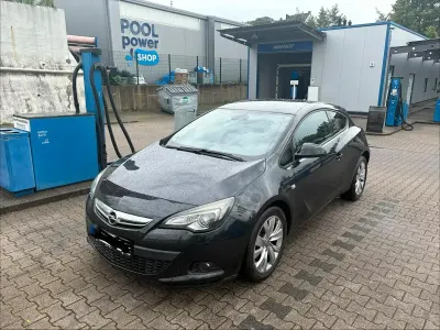 Gebraucht Opel Astra GTC 101 PS (74 kW) 2012 Schwarz Coupé