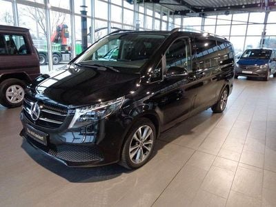 Gebraucht Mercedes V300 237 PS (174 kW) 2024 Schwarz Van / Kleinbus