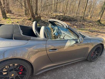Porsche 911 Carrera 4 GTS