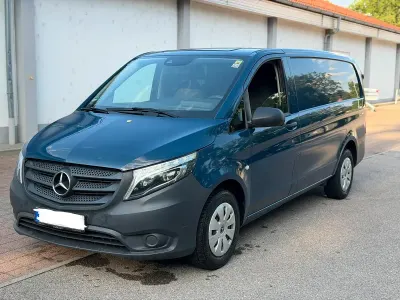 Gebraucht Mercedes Vito 163 PS (119 kW) 2020 Blau Van