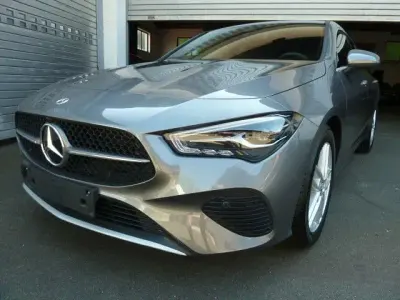 Gebraucht Mercedes CLA180 Shooting Brake 136 PS (100 kW) 2024 Grau Kombi