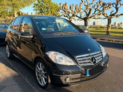 Gebraucht Mercedes A160 Elegance 95 PS (69 kW) 2009 Schwarz Van / Kleinbus