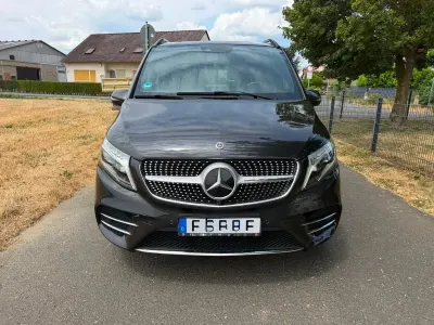 Gebraucht Mercedes V300 Avantgarde Edition 239 PS (175 kW) 2019 Schwarz Van / Kleinbus