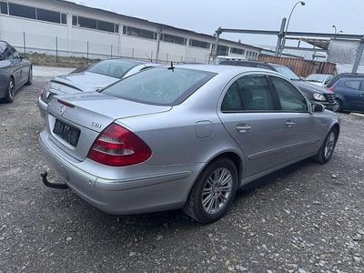 Mercedes E200