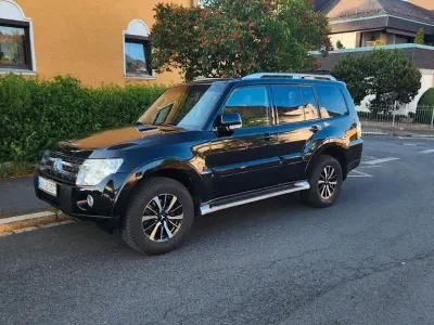 Gebraucht Mitsubishi Pajero Instyle 250 PS (183 kW) 2006 Schwarz SUV