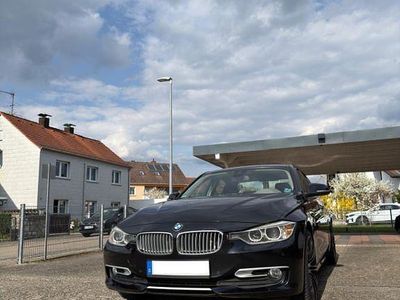 Gebraucht BMW 320 184 PS (135 kW) 2012 Schwarz Limousine