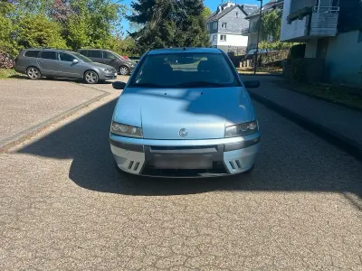 Usata Fiat Punto 60 CV (44 kW) 2003 Blu Utilitaria