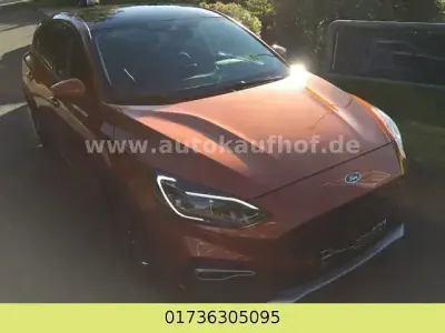 Gebraucht Ford Focus Active 182 PS (133 kW) 2019 Orange Limousine