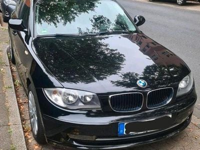 Schwarz Gebraucht 2011 BMW 116 Kleinwagen | 5.500 € (Guter Preis)