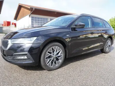 Gebraucht Skoda Octavia Tour 150 PS (110 kW) 2023 Schwarz Kombi