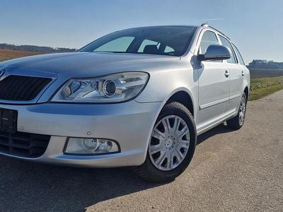 Gebraucht Skoda Octavia 122 PS (89 kW) 2009 Silber Kombi
