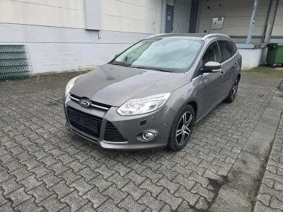 Gebraucht Ford Focus 182 PS (133 kW) 2013 Grau Kombi