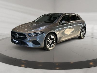 Gebraucht Mercedes A200 Progressive 163 PS (119 kW) 2024 Metalliclack mountaingrau Limousine