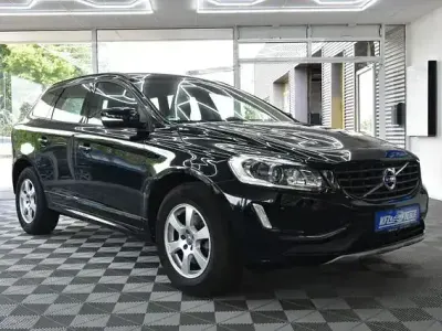 Gebraucht Volvo XC60 Kinetic 150 PS (110 kW) 2016 Schwarz SUV