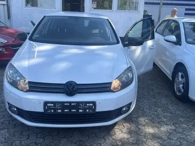 Gebraucht VW Golf VI Trendline 102 PS (75 kW) 2009 Reflexsilber metallic Kleinwagen