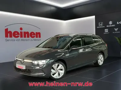Usata VW Golf VIII Style 131 CV (96 kW) 2022 Grigio Station wagon