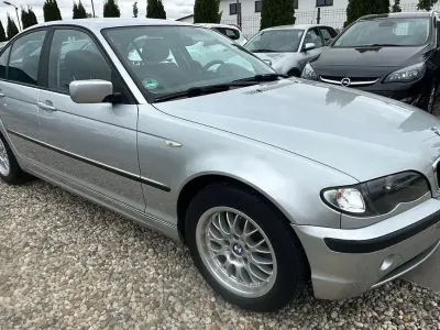 Gebraucht BMW 318 Sport Line 143 PS (105 kW) 2002 Silber Limousine