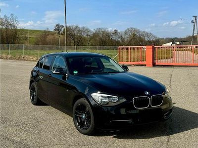 Gebraucht BMW 116 Sport Line 136 PS (100 kW) 2014 Schwarz Kleinwagen