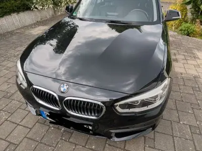 Gebraucht BMW 118 Advantage 136 PS (100 kW) 2019 Schwarz Kleinwagen
