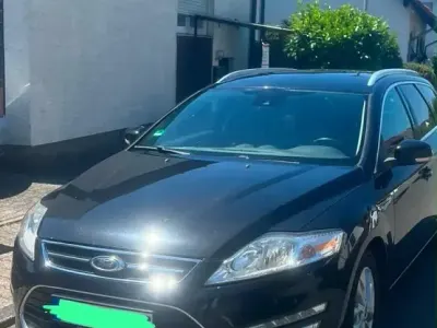 Gebraucht Ford Mondeo 140 PS (102 kW) 2014 Schwarz Kombi
