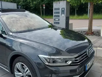 Gebraucht VW Passat Alltrack 220 PS (161 kW) 2018 Grau Kombi