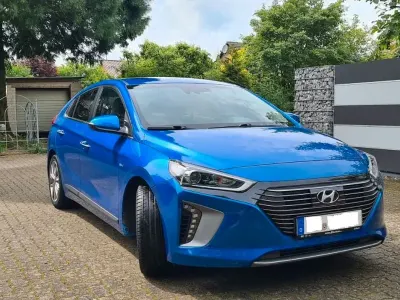 Gebraucht Hyundai Ioniq Style 141 PS (103 kW) 2017 Blau Kleinwagen