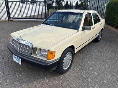 Weiß Gebraucht 1984 Mercedes 190 Limousine | 9.650 €