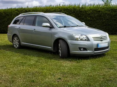 Gebraucht Toyota Avensis 129 PS (94 kW) 2007 Silber Kombi