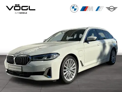 Używany BMW 530e Luxury Line 292 KM (214 kW) 2022 Biały Kombi
