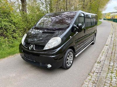 Second-hand Renault Trafic 145 CP (106 kW) 2011 Negru Monovolum