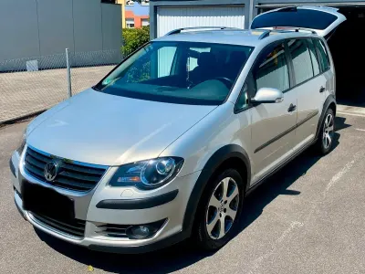 Gebraucht VW Touran Cross 140 PS (102 kW) 2009 Silber Van / Kleinbus