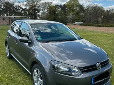 Begagnad VW Polo Life 90 HK (66 kW) 2014 Grå Sedan
