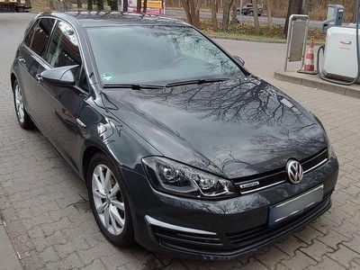 Gebraucht VW Golf VII Trendline 110 PS (80 kW) 2015 Grau Limousine