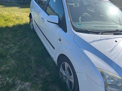 Gebraucht Ford Focus 116 PS (85 kW) 2007 Weiß Kombi