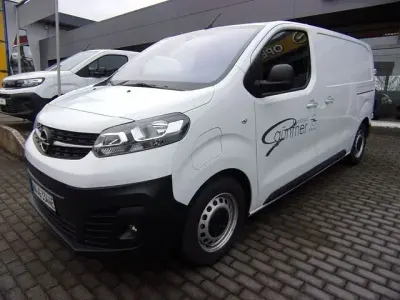 Gebraucht Opel Vivaro-e Combi Edition 100 kW (136 PS) 2024 Purple (keine angabe) Van / Kleinbus