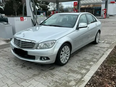 Gebraucht Mercedes C200 Elegance 184 PS (135 kW) 2009 Silber Limousine