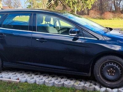 Schwarz Gebraucht 2011 Ford Focus Trend Kombi | 3.499 € (Teuer)
