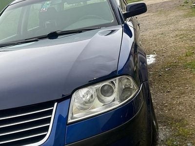 Blau Gebraucht 2001 VW Passat Kombi | 1.500 € (Fairer Preis)