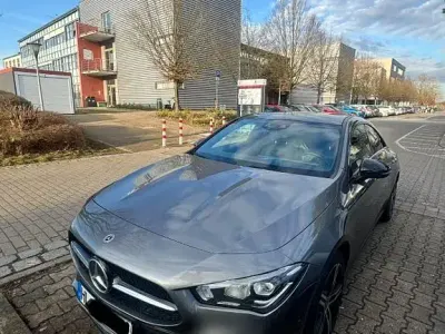 Gebraucht Mercedes CLA200 163 PS (119 kW) 2019 Grau Coupé