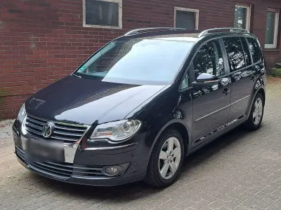 Gebraucht VW Touran Highline 105 PS (77 kW) 2009 Schwarz Van / Kleinbus
