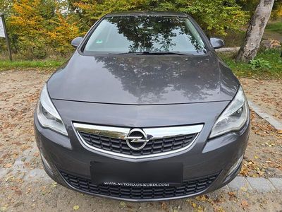 Gebraucht Opel Astra 101 PS (74 kW) 2010 Grau Kombi
