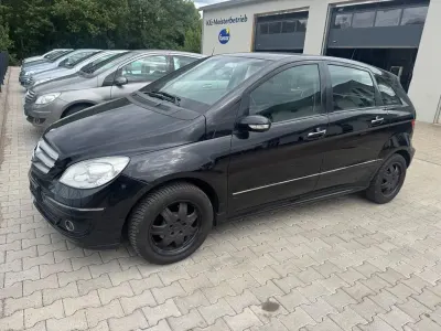 Gebraucht Mercedes B170 Edition 116 PS (85 kW) 2007 Schwarz Van / Kleinbus