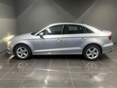 gebraucht Audi A3 Lim. 30 TDI /NAVI/SITZHEIZUNG/ALU/XENON/