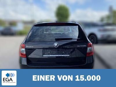 gebraucht Skoda Octavia Combi 2.0 TDI DSG Ambition NAVI